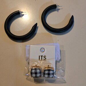 Black wooden hoop and black/white gingham stud earring set